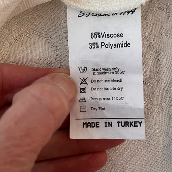 Stellaluna Knit Off Shoulder Sweater Womens Medium Ivory Raised 3D Floral NWT - Picture 8 of 12